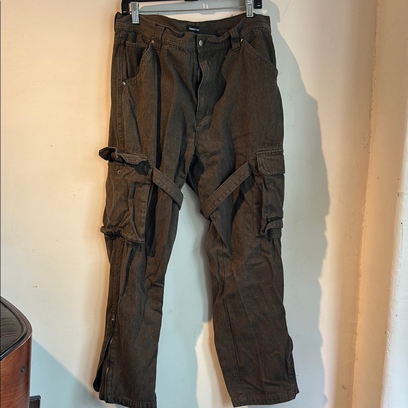 Urban Outfitters Men's Brown Cargo Pants - Picture 1 of 6